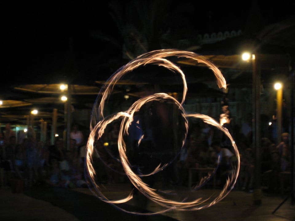 Feurige Abend-Show Pickalbatros Palace Resort