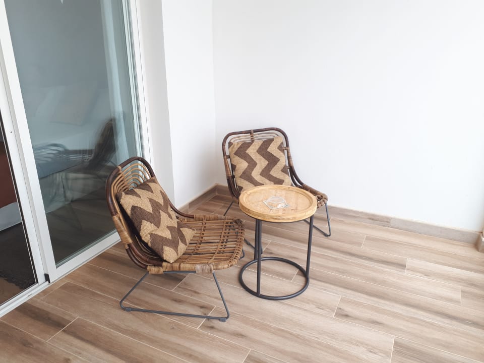 Zimmer ICON Valparaiso - Adults Only