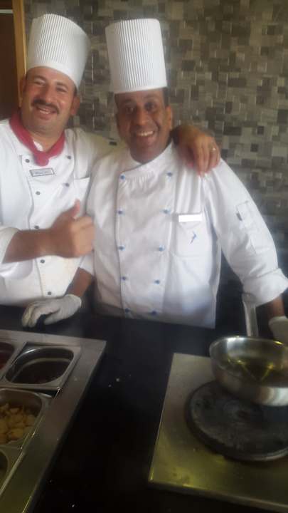 Grill Man Pickalbatros Alf Leila Wa Leila Resort - Neverland Hurghada