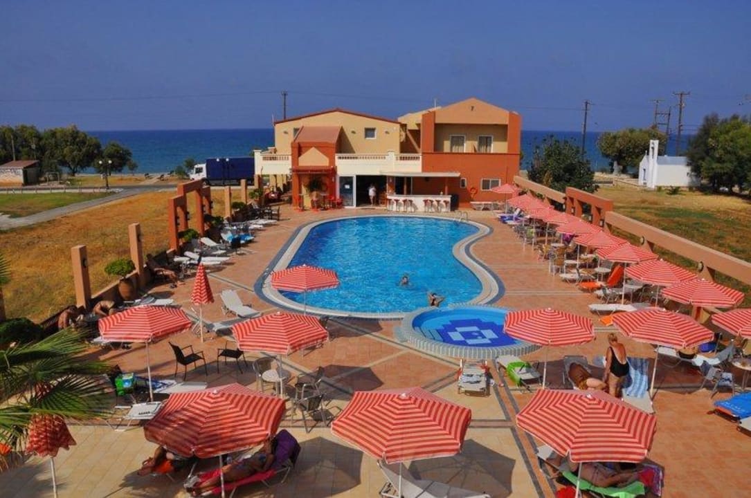 Widok z tarasu Hotel Castro Beach