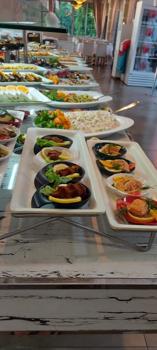 Gastro Can Garden Beach