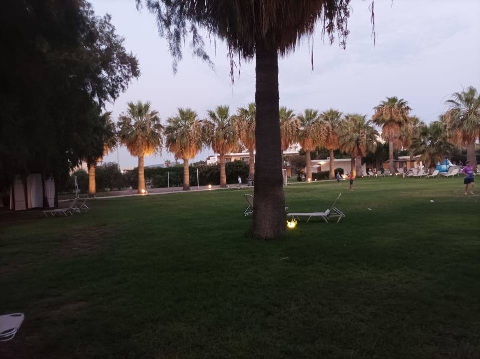 Gartenanlage TUI KIDS CLUB Alex Beach