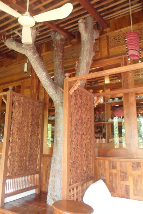 Hotelbücherei Santhiya Koh Phangan Resort & Spa