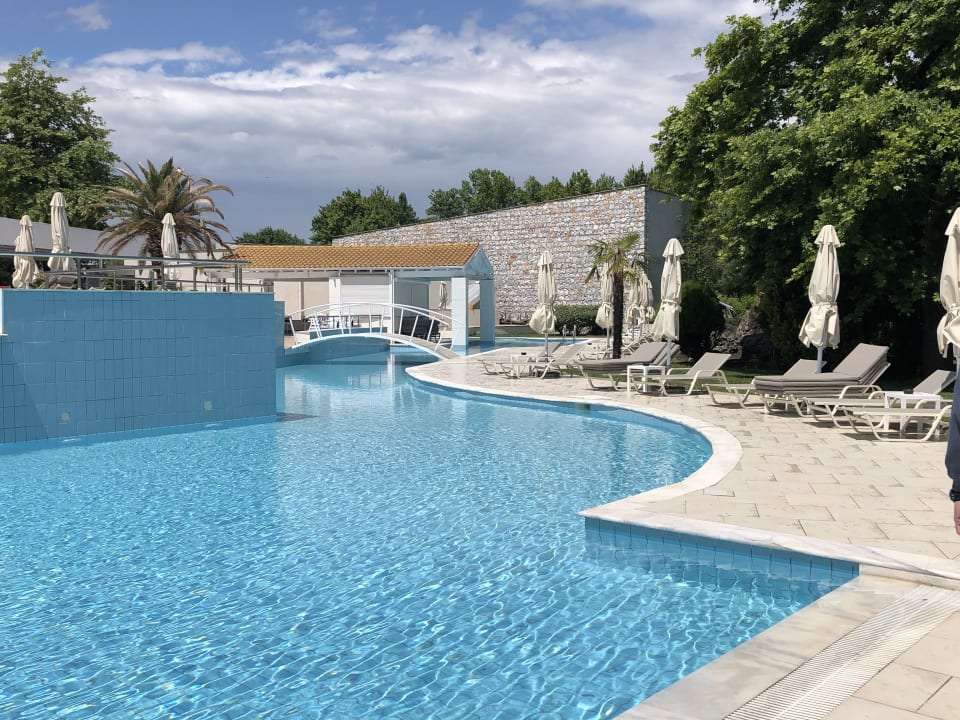 Pool Olympian Bay Grand Resort