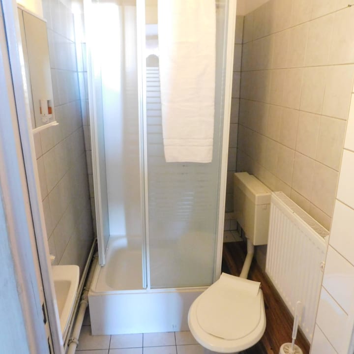 Bad Hotel B1 Alt-Kaulsdorf