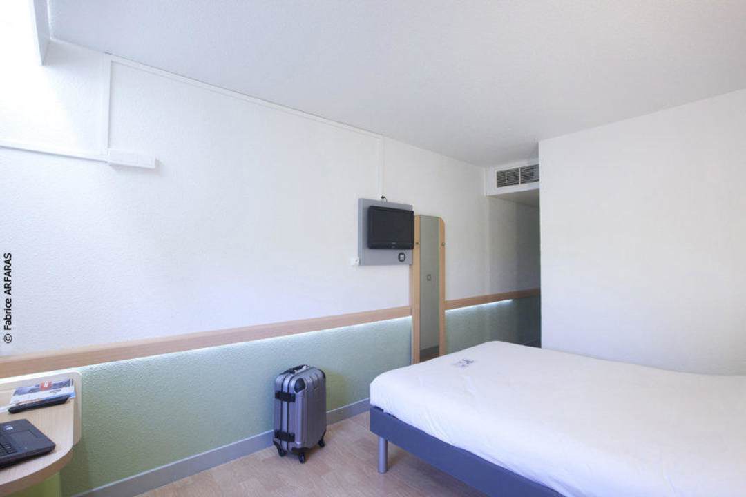 Chambre Double Hotel Ibis budget Ales Saint Christol