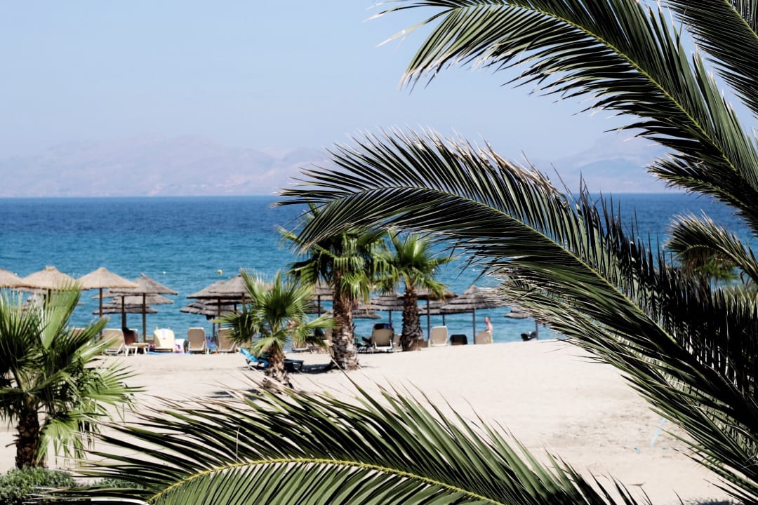Strand Atlantica Marmari Palace