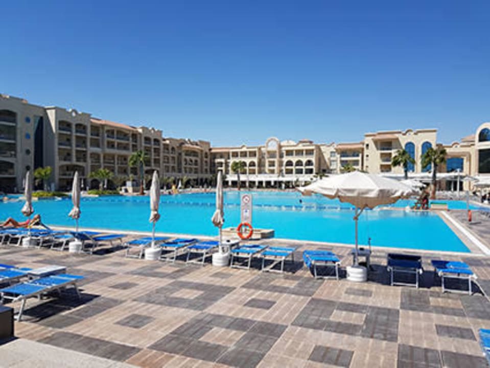 Albatros White Beach  Pickalbatros White Beach Resort - Hurghada