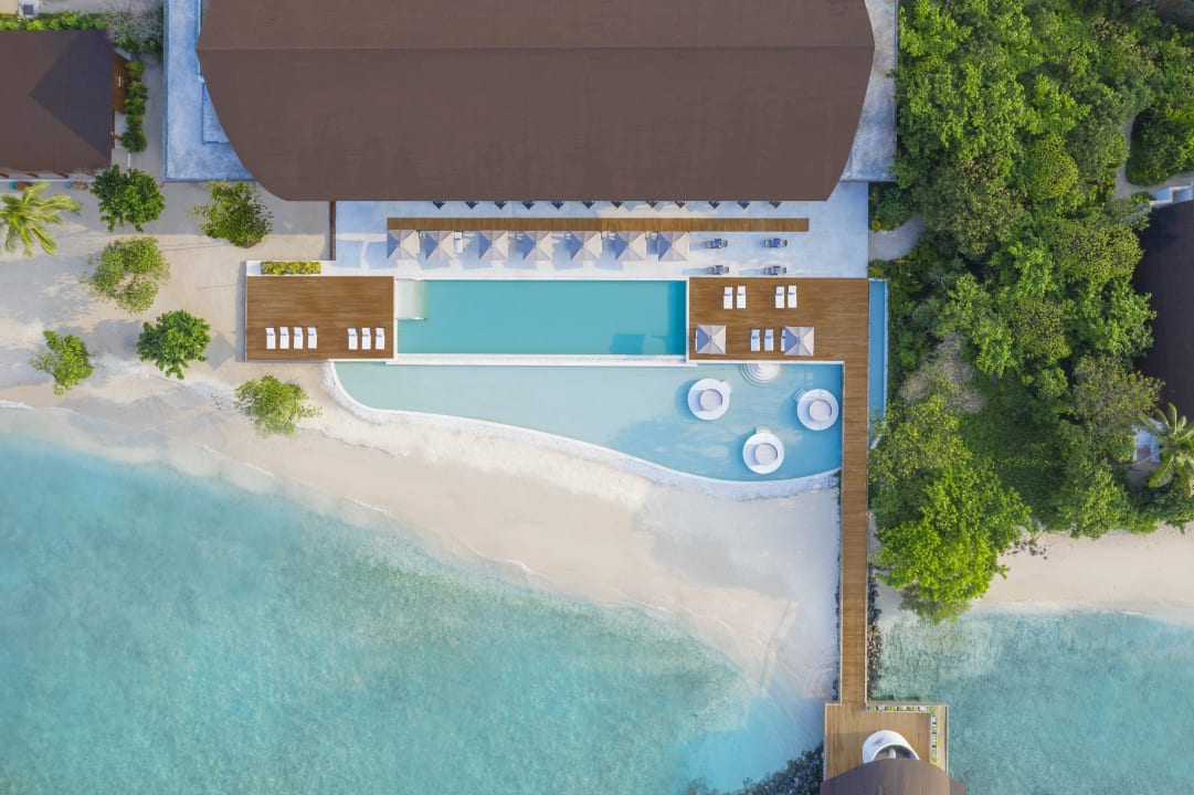 Außenansicht The Westin Maldives Miriandhoo Resort