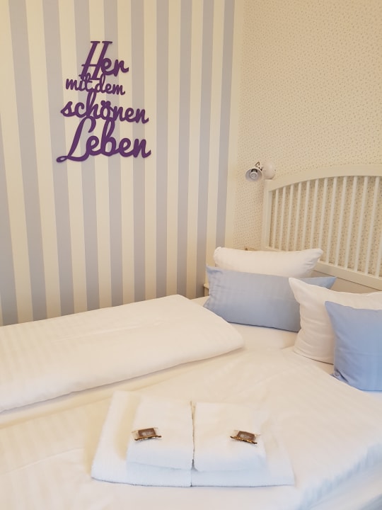 Unser gemütliches Bett. Hotel Villa Seeschlößchen