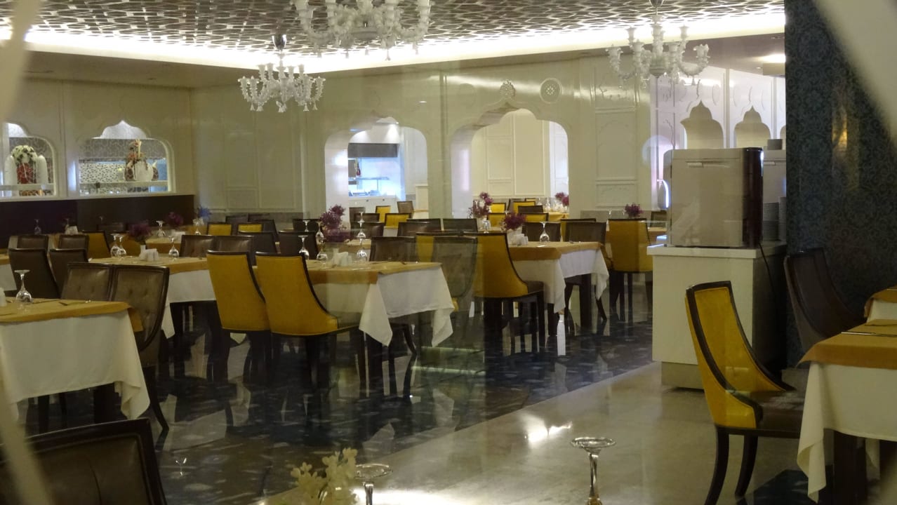 Restaurant Royal Taj Mahal Hotel