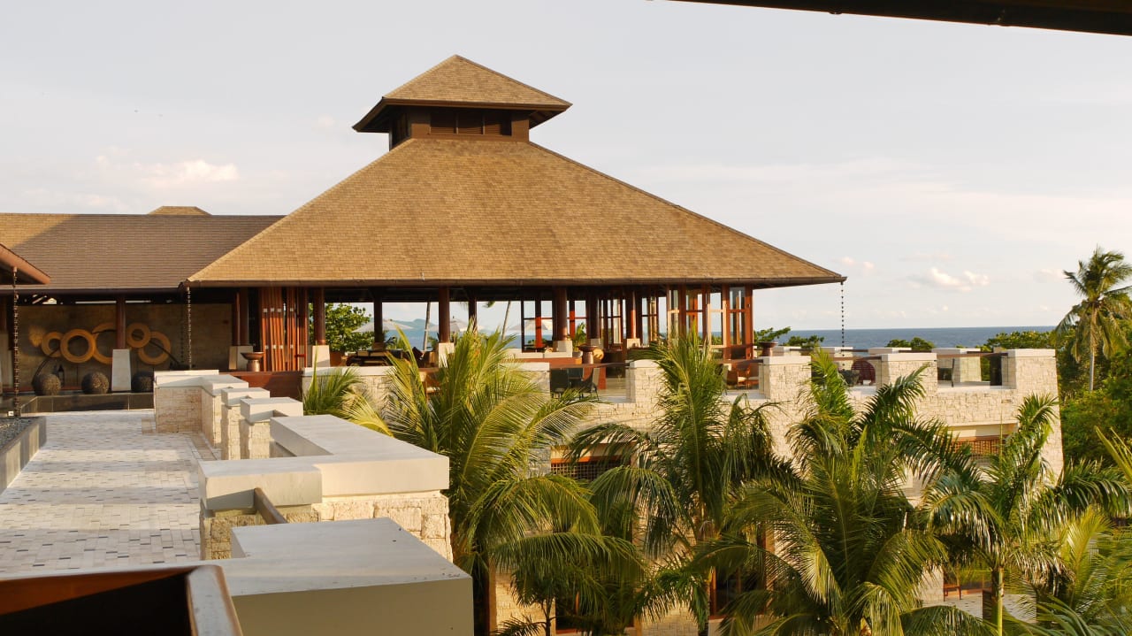 Blick auf das Hauptcafe Hotel Shangri-La's Boracay Resort & Spa