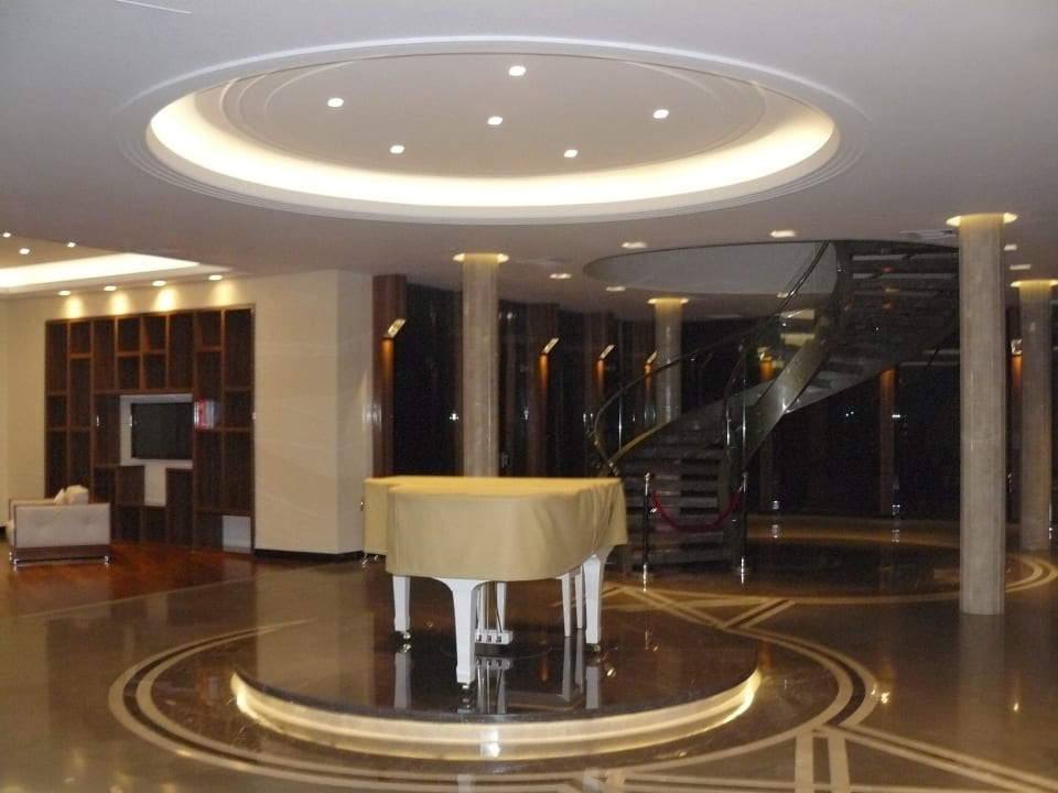 Lobby Pomegranate Wellness Spa Hotel