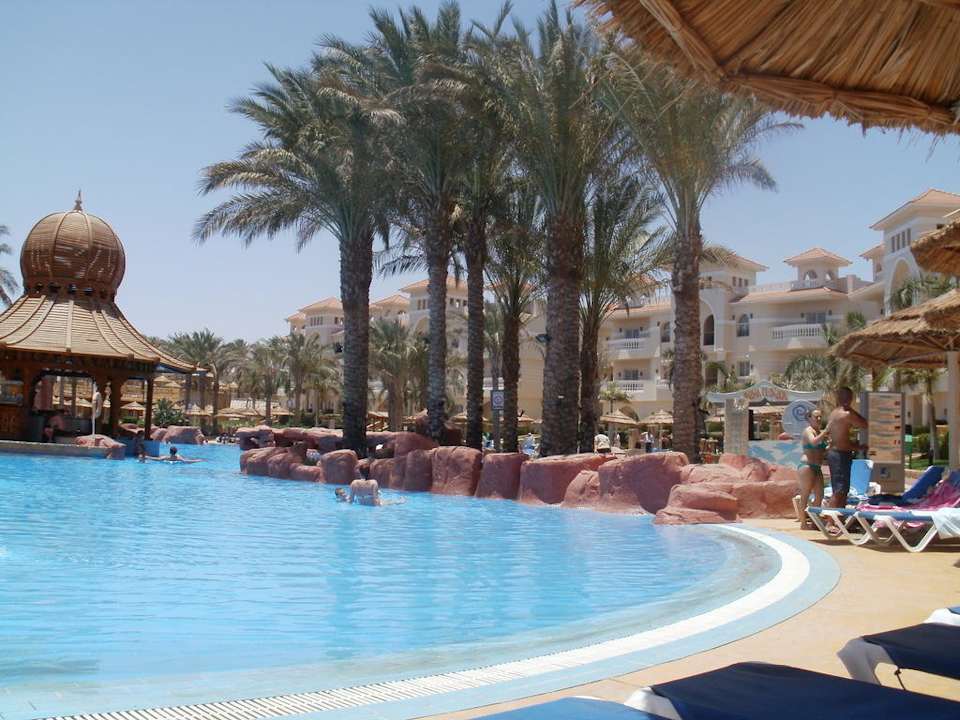 Poolbar Hotel Tropicana Azure Club