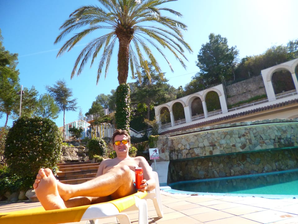 Pool Apartments Guitart