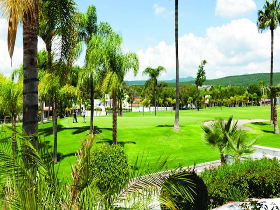 Áreas verdes Hotel Mision Juriquilla