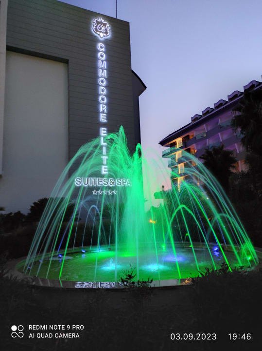 Ausblick Commodore Elite Suites & Spa - Adults only
