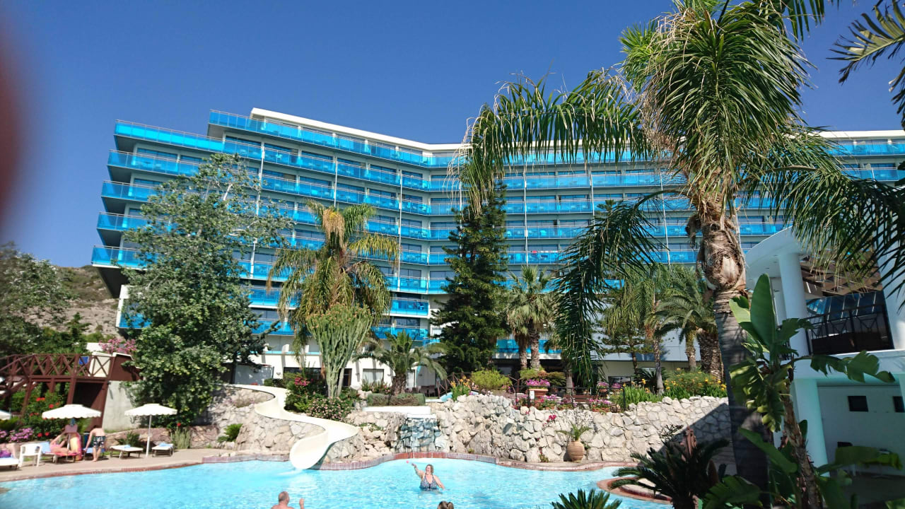Pool/Hotel  Hotel Calypso Beach