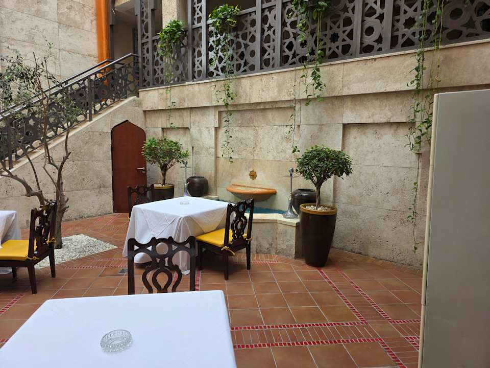 Gastro Ajman Saray, a Luxury Collection Resort