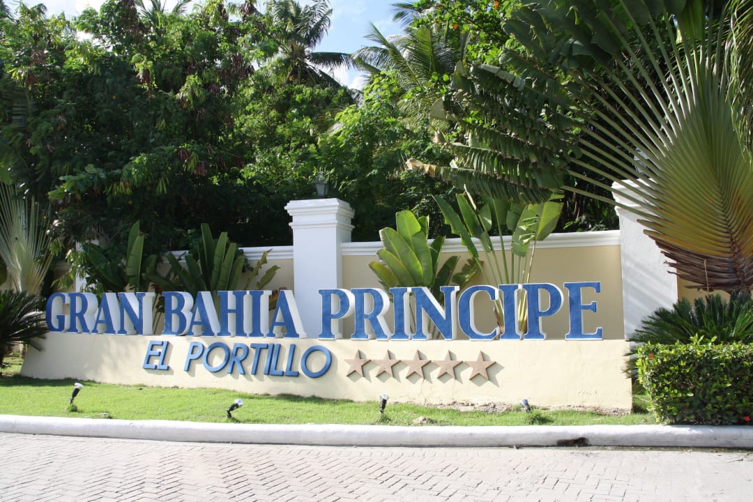 Eingangsschild Grand Bahia Bahia Principe Grand El Portillo