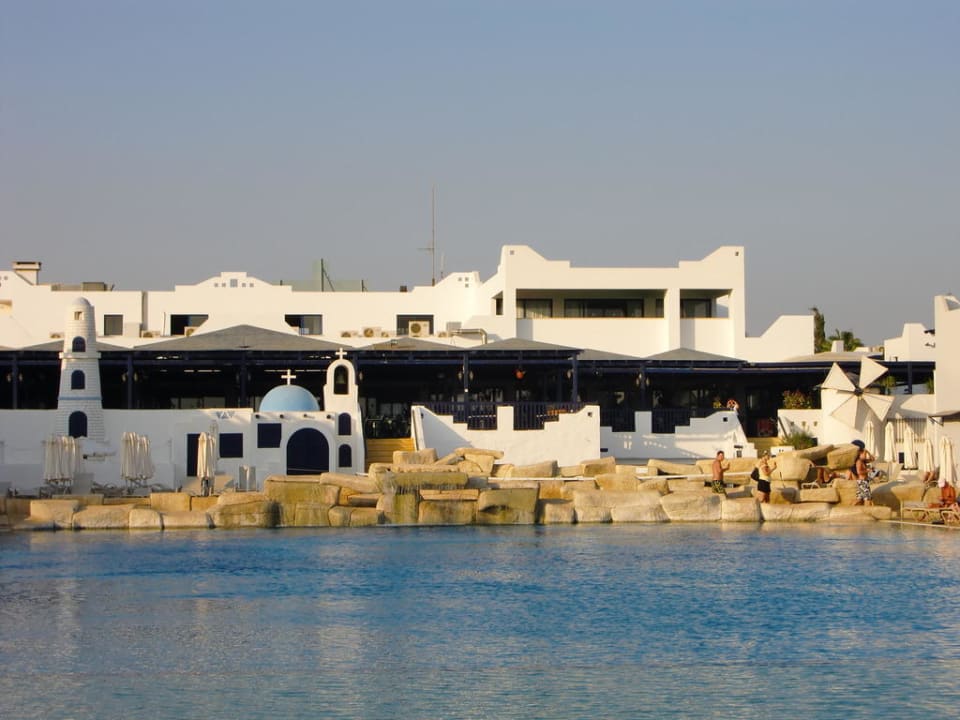 Das Haupthaus mit Terrasse Atlantica Callisto