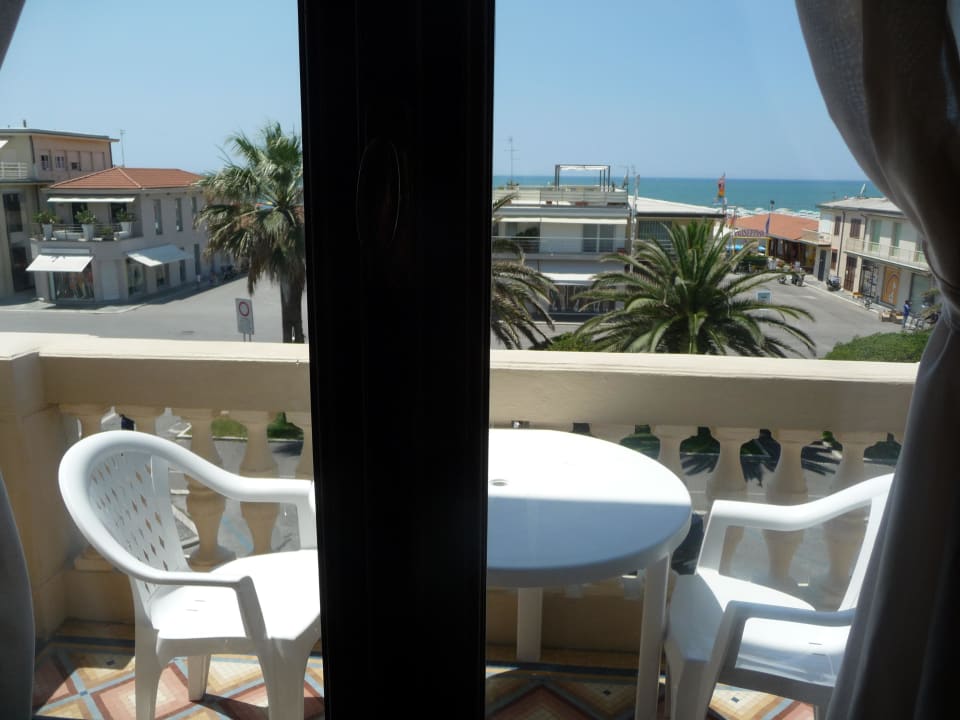 Balkon mit Meerblick Hotel Villa Tina