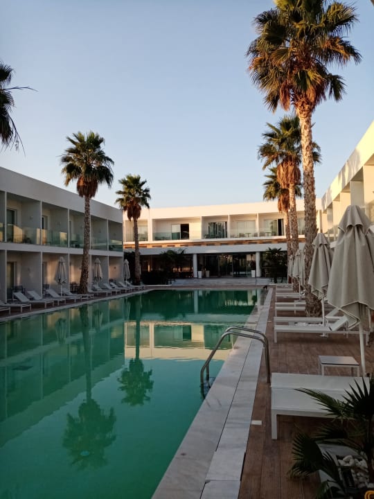 Pool White Dreams Resort & Anex