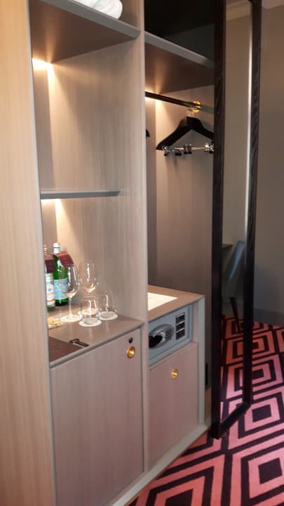 Zimmer Grand Poet Hotel by Semarah