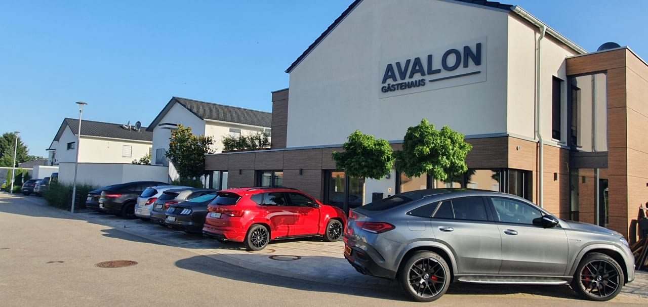 Außenansicht AVALON ideal gelegen zwischen Europapark und Rulantica