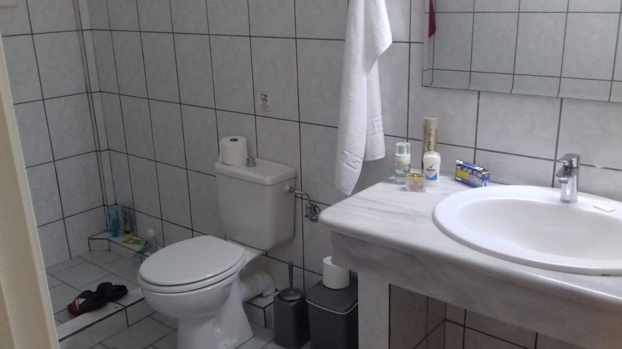 Zimmer Acharavi Beach Hotel