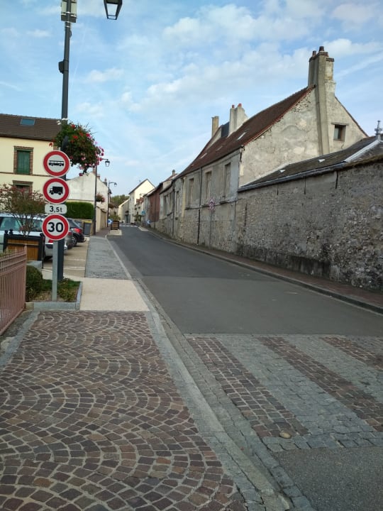 Außenansicht Première Classe Roissy - Aéroport CDG - Le Mesnil-Amelot