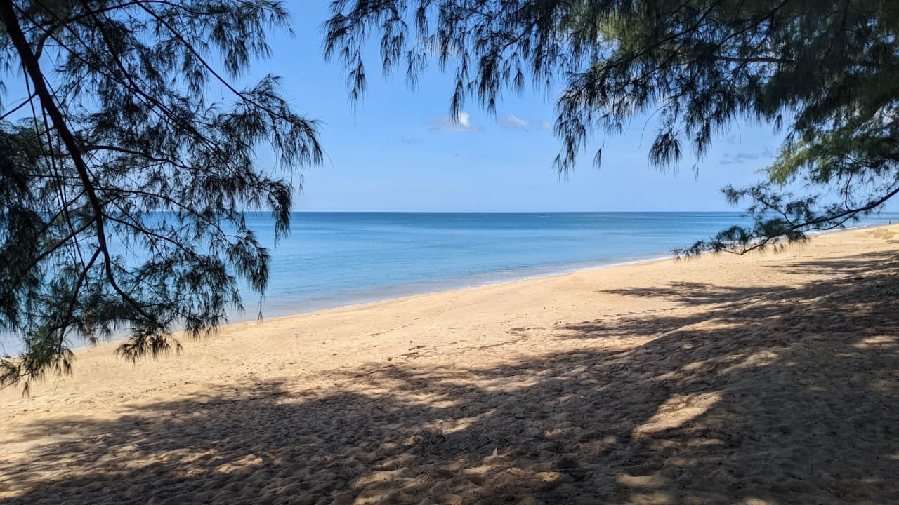 Strand SALA Phuket Mai Khao Beach Resort