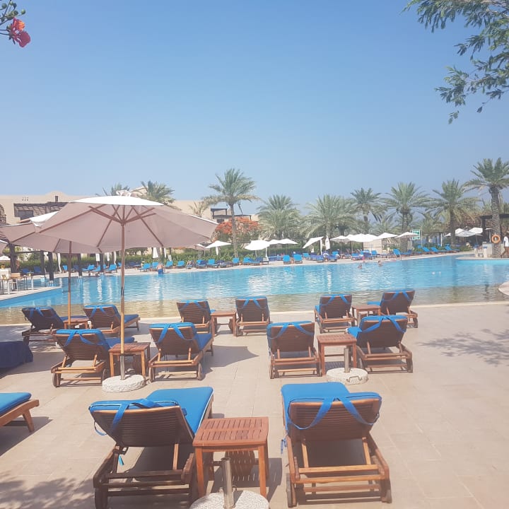 Pool Miramar Al Aqah Beach Resort