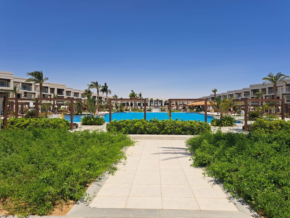 Pool Steigenberger Resort Ras Soma