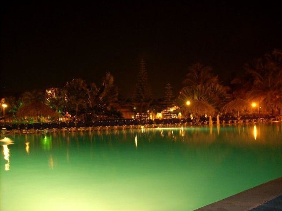Abendstimmung am Pool Marien Puerto Plata