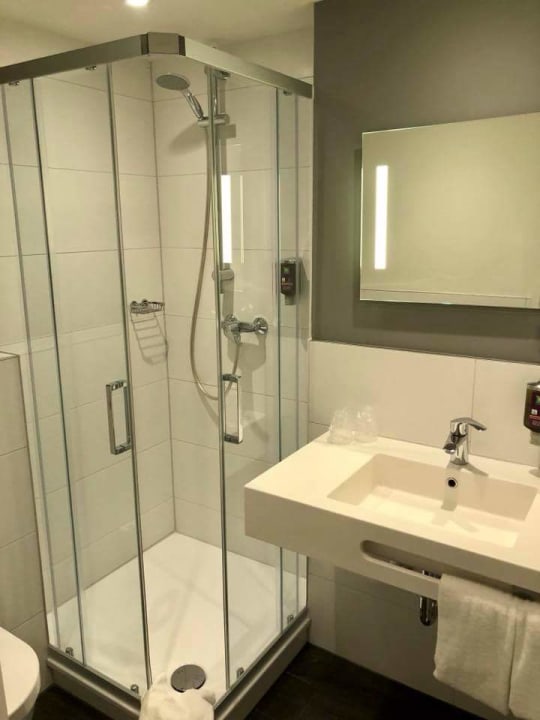 Zimmer ibis Styles Halle