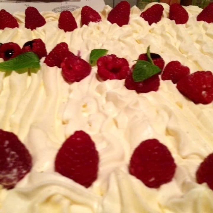 Dessert-Deko Best Western Hotel Au Cheval Blanc Mulhouse Nord