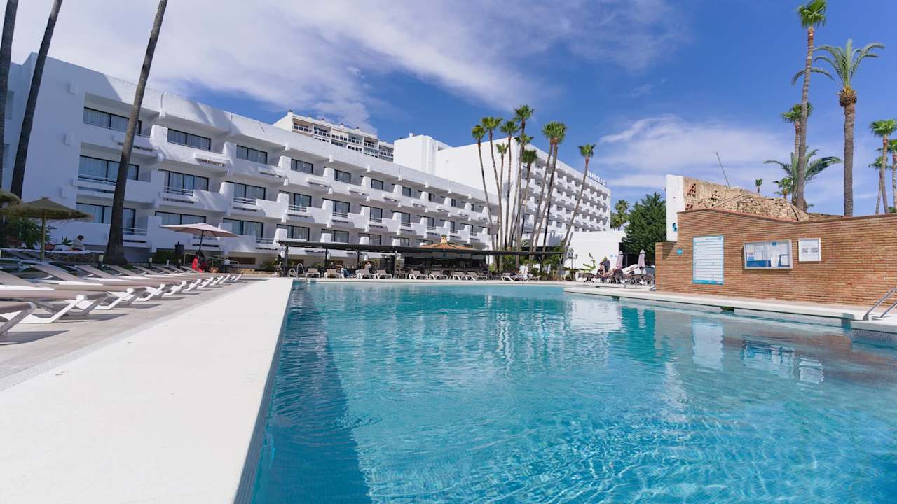 Pool BLUESEA Al Andalus