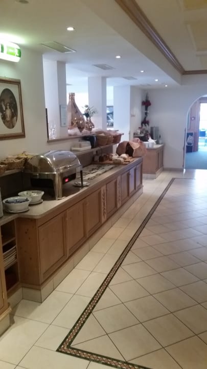 Gastro Hotel Garni Alpenruh-Micheluzzi