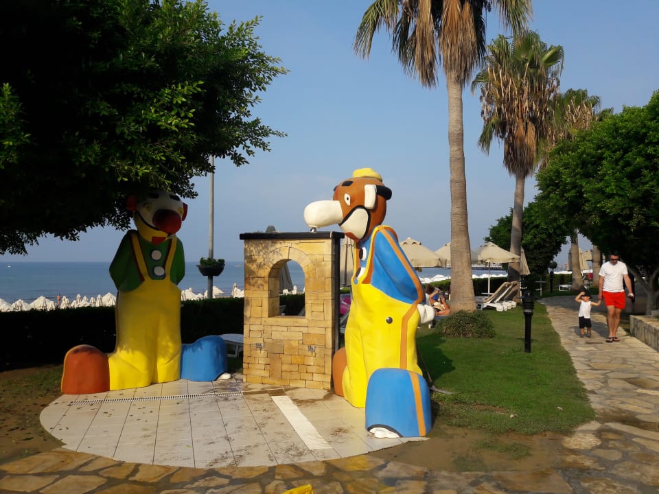 Strand Melas Holiday Village
