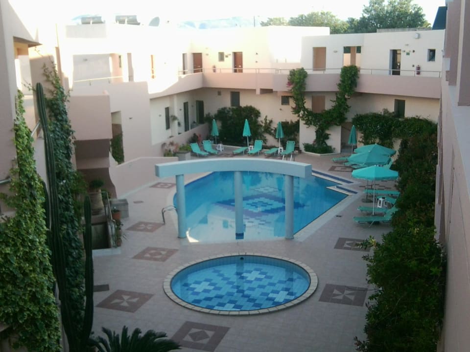 Gepflegte Poolanlage Delfia Art  Delfina Boutique Hotel