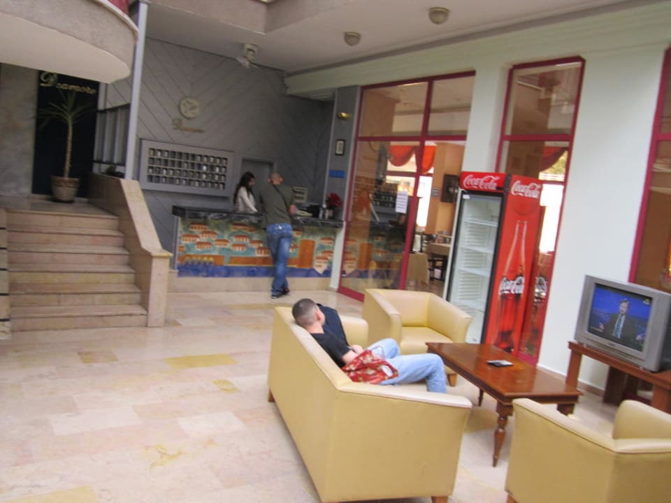 Lobby Hotel Diamore