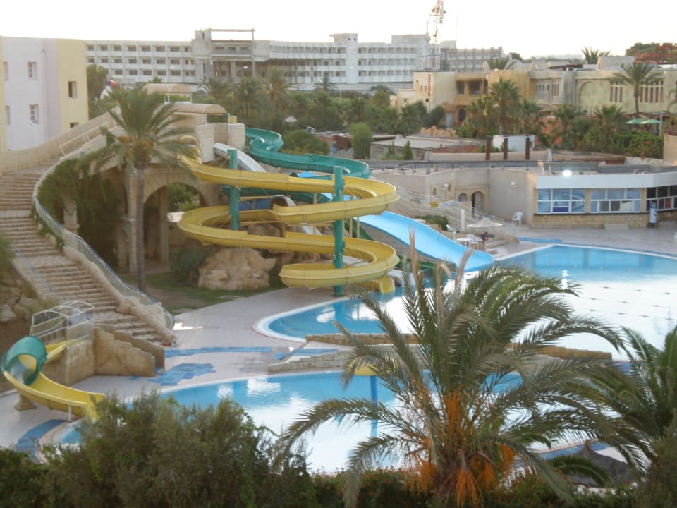 Rutschepool aufgenommen vom Zimmer Houda Golf & Beach Club