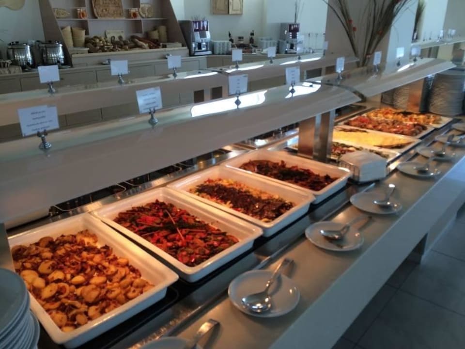 Abendessen Asterias Beach Resort