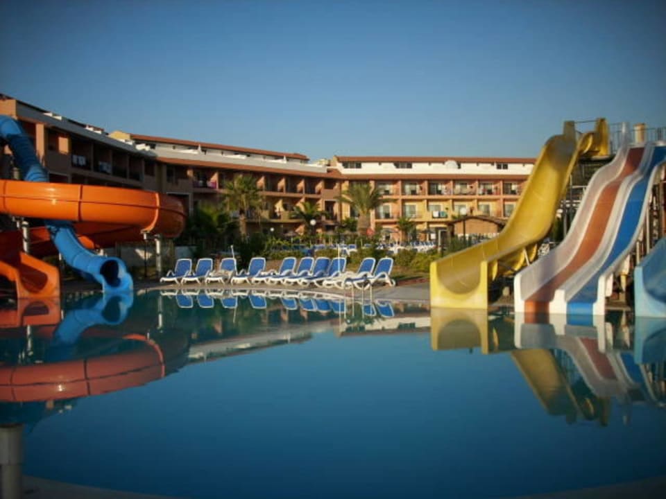 Am Morgen ist auch bei den Rutschen noch ruhe Ephesia Holiday Beach Club