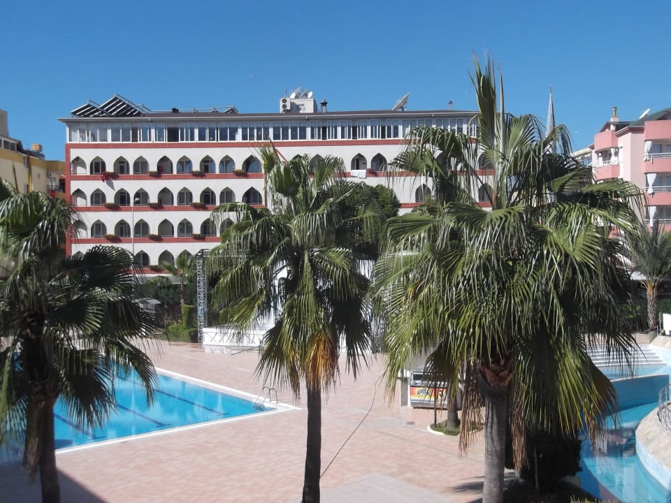 Hotel vom Aqua Park aus fotografiert Hotel Aslan City Kleopatra