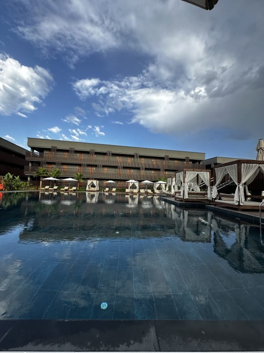 Pool Jacaranda Luxury Resort