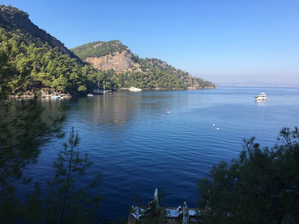 Strand Hillside Beach Club