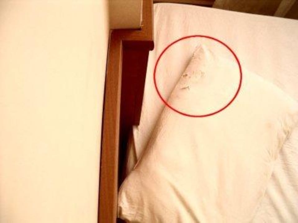 Löchriges Kopfkissen Hotel Mirage Apart