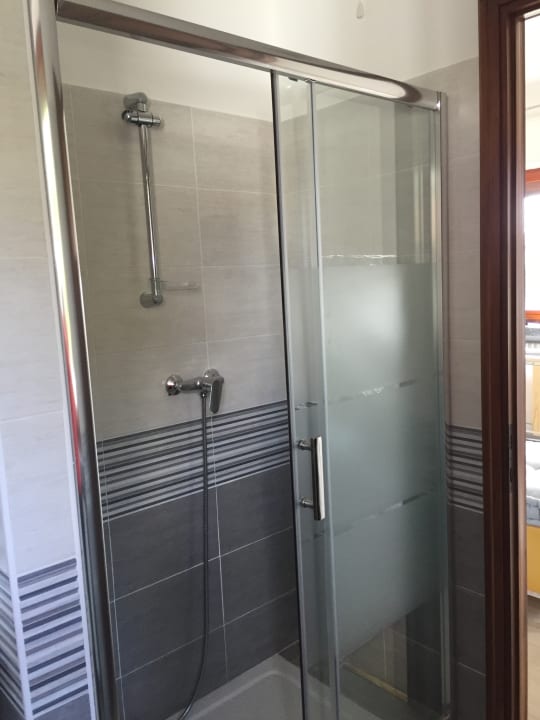 Zimmer Bella Vita Guesthouse -parcheggio privato interno